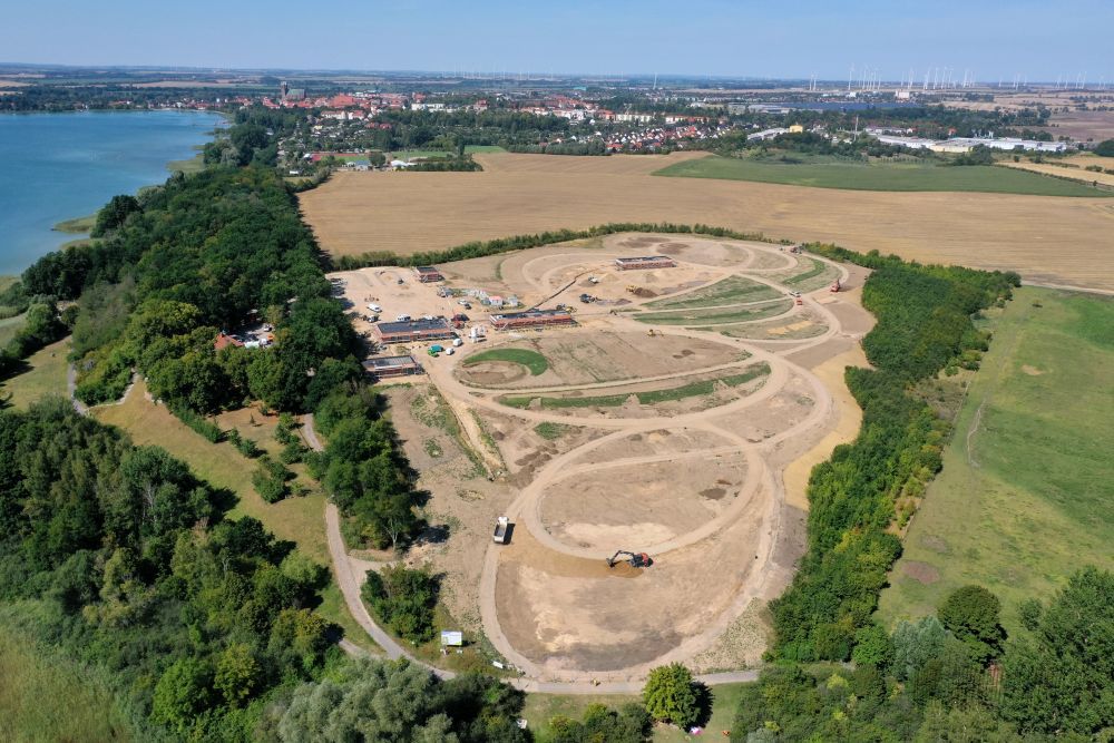 2020-08-04-040CA0346B-B36C-2DED-7F76-487FF9B98B77