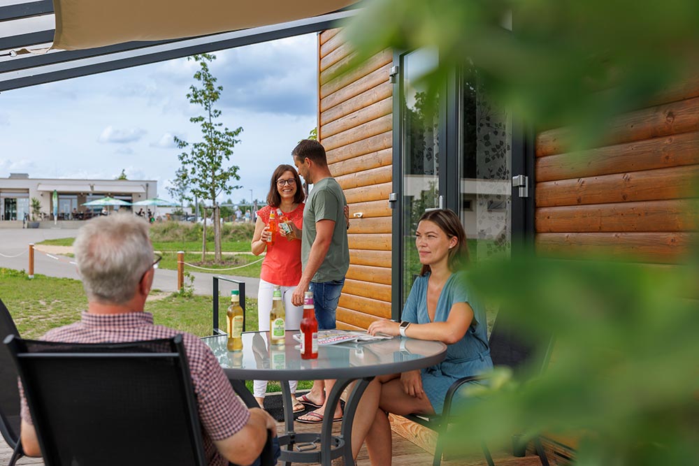 cr3-1588-sonnenkap928F5EAD-149D-B3D1-2B7C-2334550C7CD8