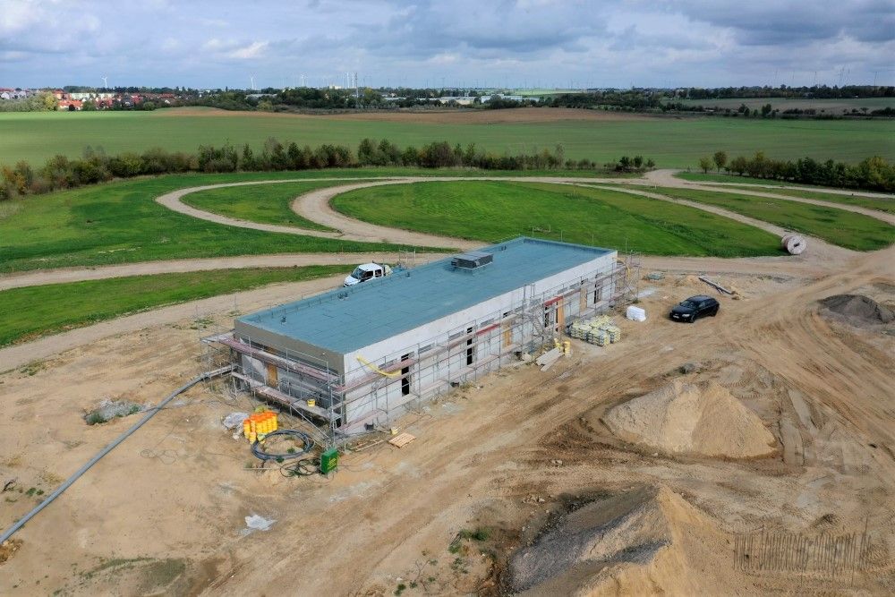 2020-10-07-042E7FB660-1298-ED95-1DFB-E2D1E4D5F716